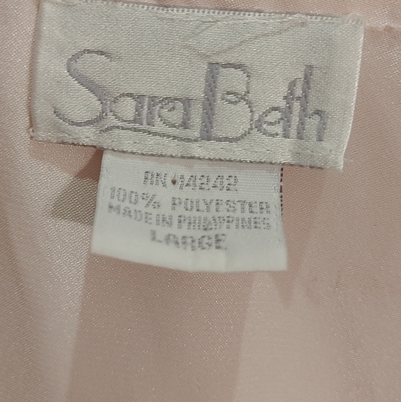 Vintage Sara Beth silky Robe with lace details - Picture 4 of 8
